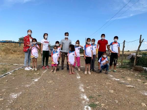 Çocuklar 'Köyde Kal Spor Yap' projesiyle sporla buluşuyor