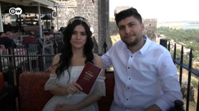 Diyarbakır'da sıradışı bir nikah töreni