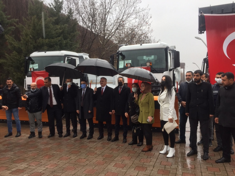 Ergani Belediyesi 4 aracı filosuna kattı
