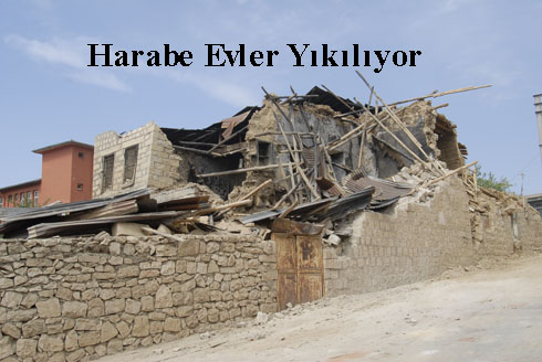 Harabe Evler Yıkılıyor