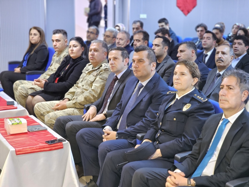 İstiklal Marşı'nın 104. yıldönümü Ergani’de kutlandı