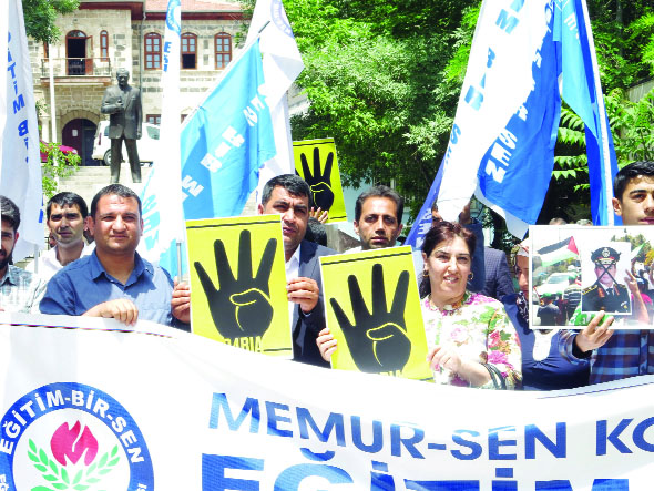 ERGANi'DEN MURSi'YE DESTEK