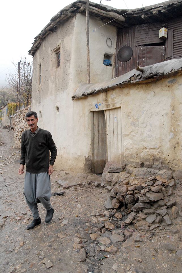 5 A‡ocuk Babası, Eşi Evi Terk Edince intihar Etti