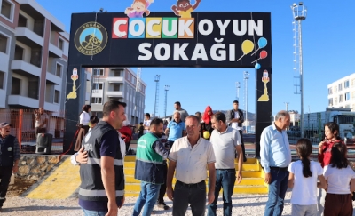 Çocuklar için oyun sokağı açıldı