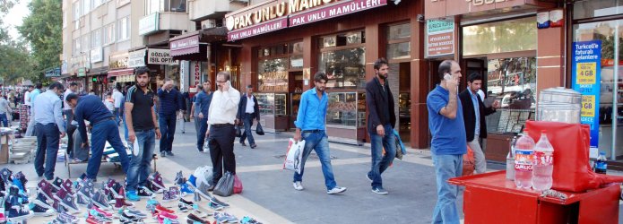 Diyarbakır esnafı boykotu deldi