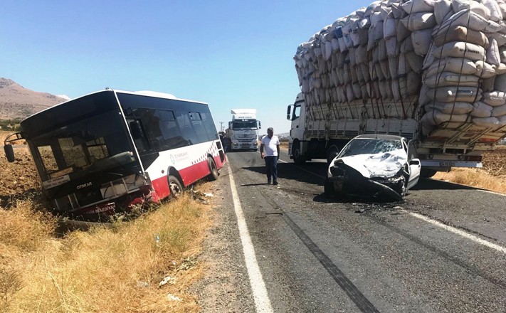 Trafik kazası: 3 yaralı