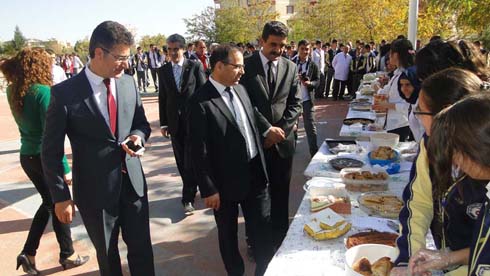 Sermet Yalçın Anadolu Lisesi Kermes Düzenledi